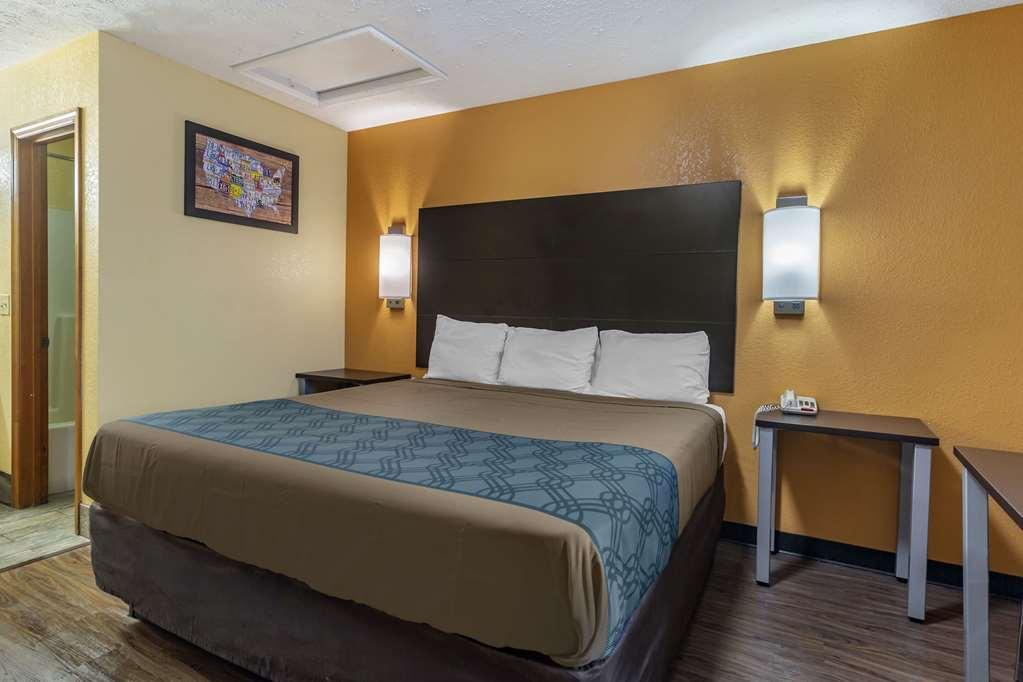 Econo North - Opryland Motel